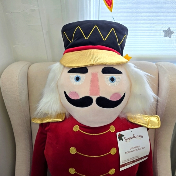 Htf Seasons Greetings Limited Edition Oversized Decorative Nutcracker Pillow - Picture 4 of 12